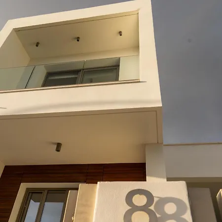 Hubstay - Seaview Oriana In * 라르나카