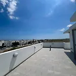 Hubstay - Seaview Oriana In Holiday home
