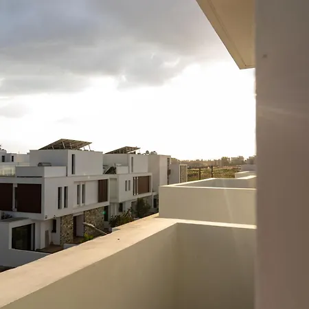 فيلة Hubstay - Seaview Oriana In Larnaca, 10 Min Walk To The *