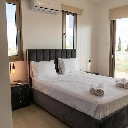 فيلة Hubstay - Seaview Oriana In Larnaca, 10 Min Walk To The لارنكا