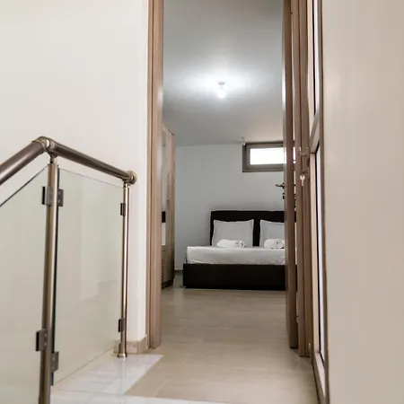 Hubstay - Seaview Oriana In Larnaca, 10 Min Walk To The * لارنكا