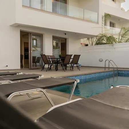 فيلة Hubstay - Seaview Oriana In Larnaca, 10 Min Walk To The *