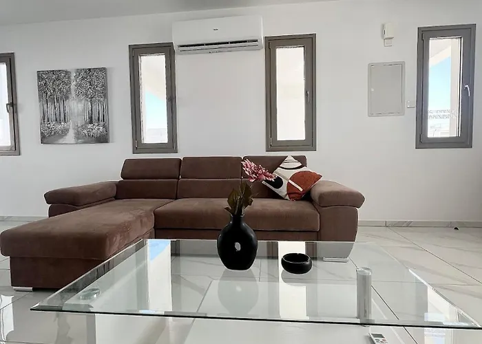 Hubstay - Seaview Oriana In 別荘 *