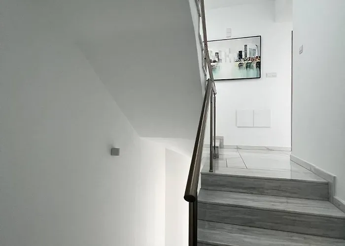 Hubstay - Seaview Oriana In * ラルナカ